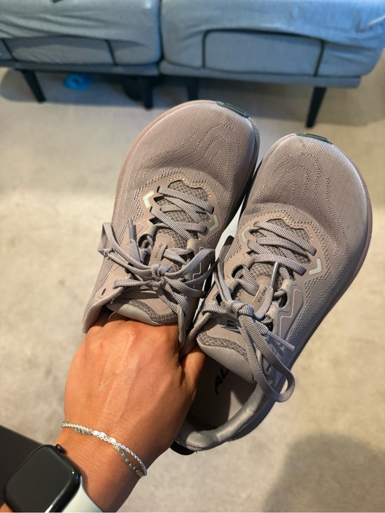 Altra Shoes - Altra FWD Via size 8